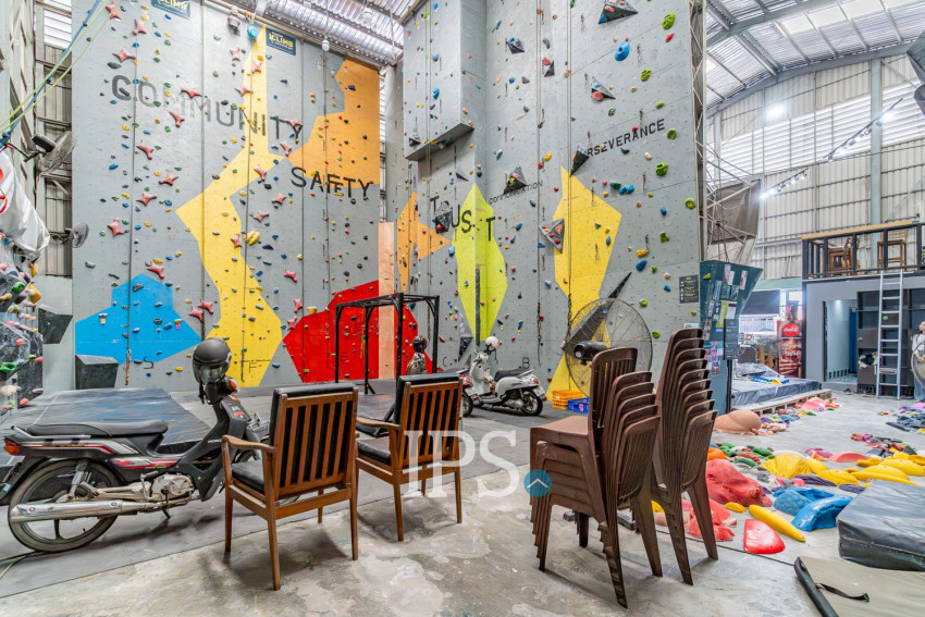 375 Sqm Warehouse For Rent - Toul Tum Poung 1, Phnom Penh