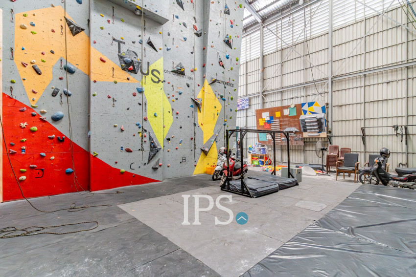 375 Sqm Warehouse For Rent - Toul Tum Poung 1, Phnom Penh