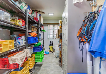 375 Sqm Warehouse For Rent - Toul Tum Poung 1, Phnom Penh thumbnail