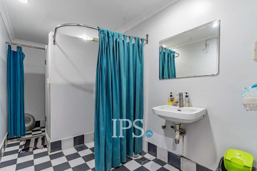 375 Sqm Warehouse For Rent - Toul Tum Poung 1, Phnom Penh