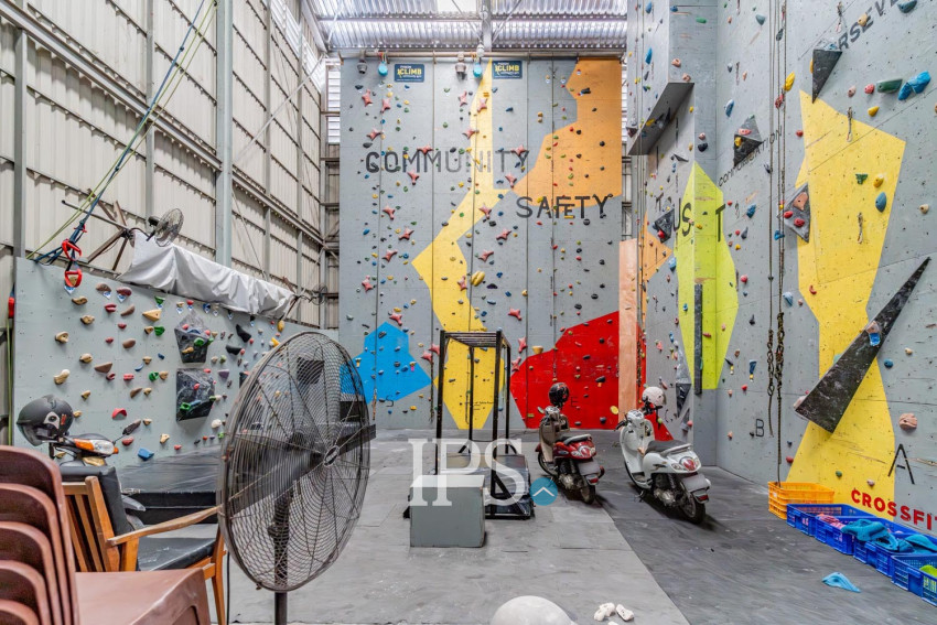 375 Sqm Warehouse For Rent - Toul Tum Poung 1, Phnom Penh