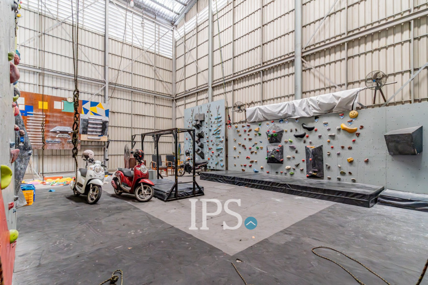 375 Sqm Warehouse For Rent - Toul Tum Poung 1, Phnom Penh