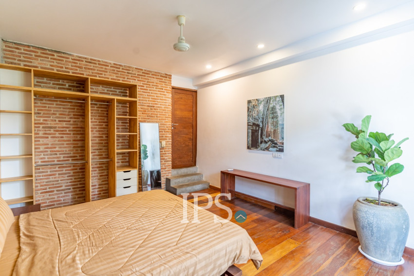 Renovated Duplex 4 Bedroom Apartment For Sale - Chey Chumneah, Phnom Penh