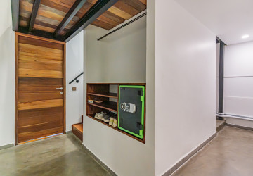 Renovated Duplex 4 Bedroom Apartment For Sale - Chey Chumneah, Phnom Penh thumbnail