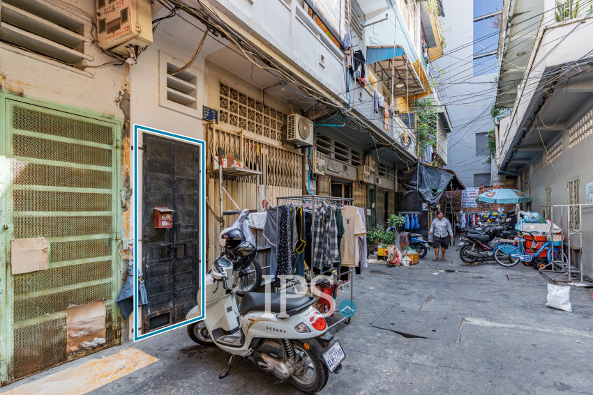 Renovated Duplex 4 Bedroom Apartment For Sale - Chey Chumneah, Phnom Penh