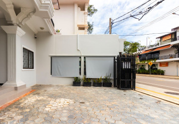 1 Bedroom Apartment For Rent - Slor Kram, Siem Reap thumbnail