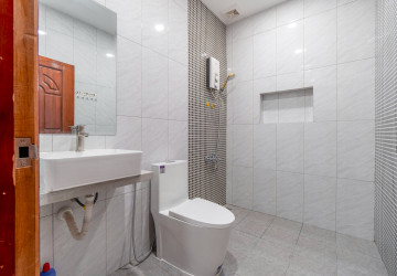 1 Bedroom Apartment For Rent - Slor Kram, Siem Reap thumbnail