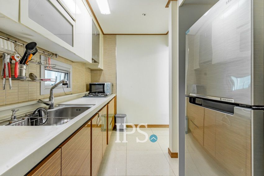 24th Floor 1 Bedroom Condo For Sale - De Castle Royal, BKK1, Phnom Penh