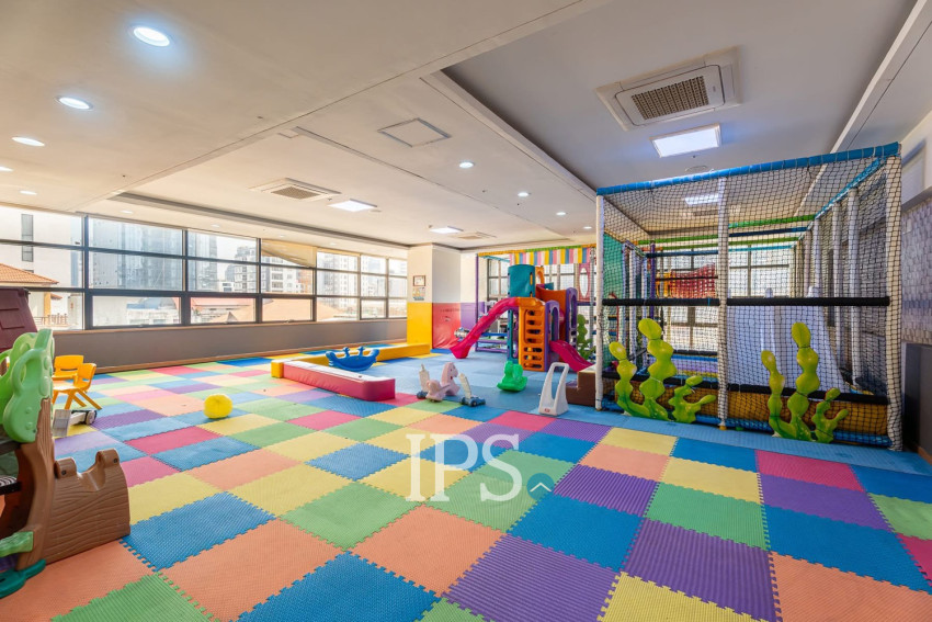 24th Floor 1 Bedroom Condo For Sale - De Castle Royal, BKK1, Phnom Penh