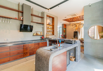 6 Bedroom Villa For Rent - Russey Keo, Phnom Penh thumbnail