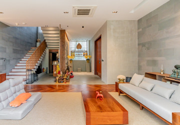 6 Bedroom Villa For Rent - Russey Keo, Phnom Penh thumbnail