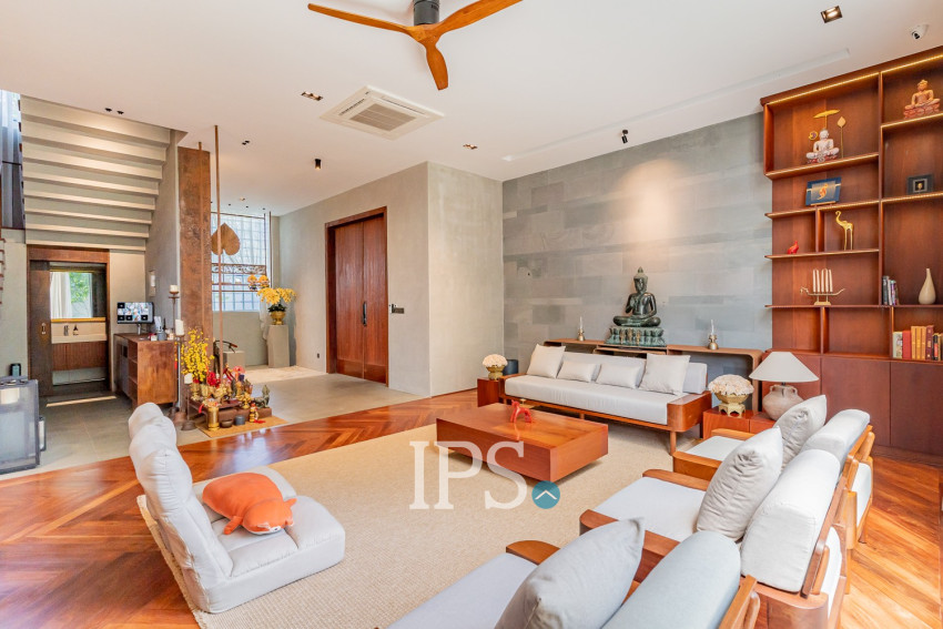 6 Bedroom Villa For Rent - Russey Keo, Phnom Penh