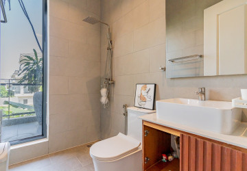 6 Bedroom Villa For Rent - Russey Keo, Phnom Penh thumbnail