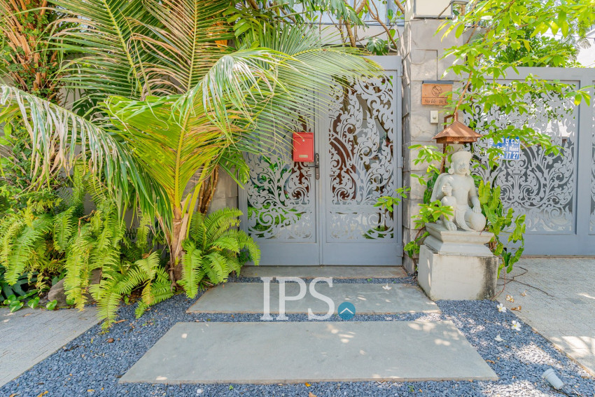6 Bedroom Villa For Rent - Russey Keo, Phnom Penh