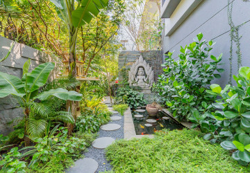 6 Bedroom Villa For Rent - Russey Keo, Phnom Penh thumbnail