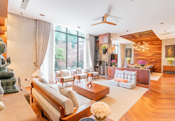 6 Bedroom Villa For Rent - Russey Keo, Phnom Penh thumbnail