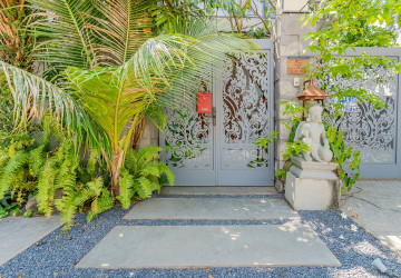 6 Bedroom Villa For Rent - Russey Keo, Phnom Penh thumbnail