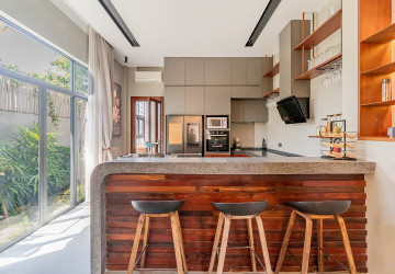 6 Bedroom Villa For Rent - Russey Keo, Phnom Penh thumbnail