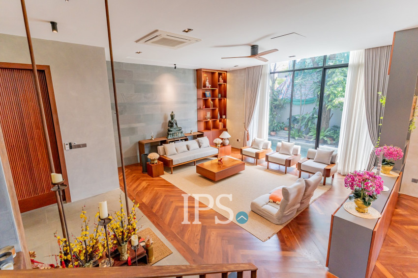 6 Bedroom Villa For Rent - Russey Keo, Phnom Penh