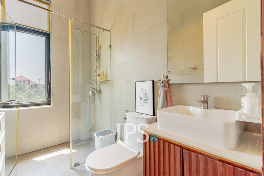 6 Bedroom Villa For Rent - Russey Keo, Phnom Penh