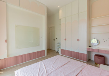 6 Bedroom Villa For Rent - Russey Keo, Phnom Penh thumbnail