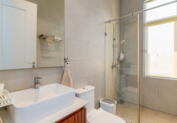 6 Bedroom Villa For Rent - Russey Keo, Phnom Penh thumbnail