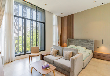 6 Bedroom Villa For Rent - Russey Keo, Phnom Penh thumbnail