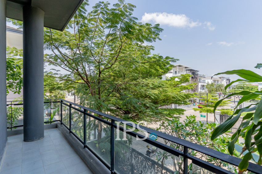 6 Bedroom Villa For Rent - Russey Keo, Phnom Penh