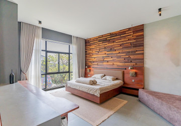 6 Bedroom Villa For Rent - Russey Keo, Phnom Penh thumbnail