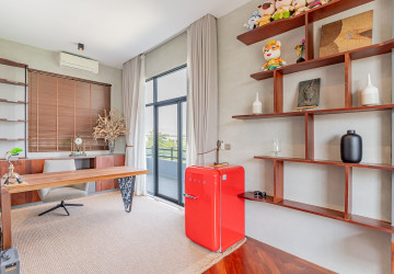 6 Bedroom Villa For Rent - Russey Keo, Phnom Penh thumbnail