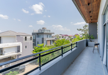 6 Bedroom Villa For Rent - Russey Keo, Phnom Penh thumbnail