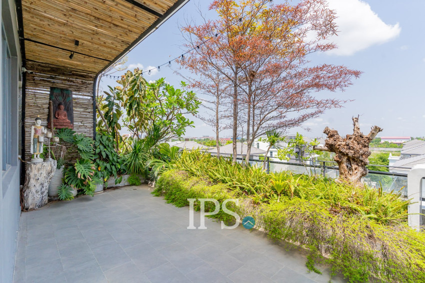 6 Bedroom Villa For Rent - Russey Keo, Phnom Penh