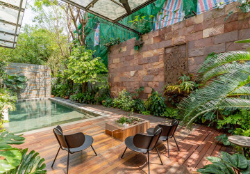 6 Bedroom Villa For Rent - Russey Keo, Phnom Penh thumbnail