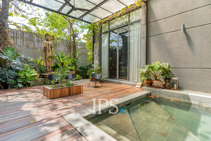 6 Bedroom Villa For Rent - Russey Keo, Phnom Penh