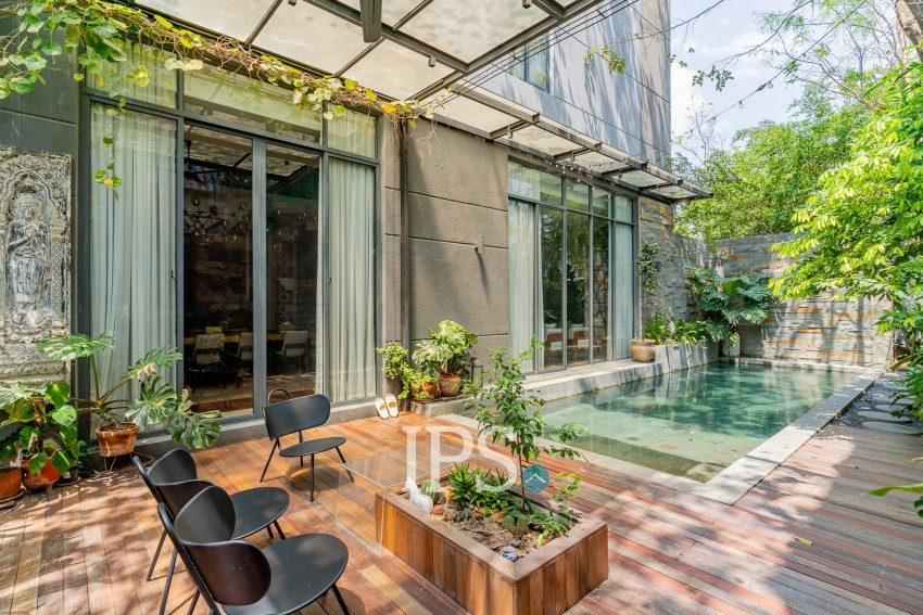 6 Bedroom Villa For Rent - Russey Keo, Phnom Penh