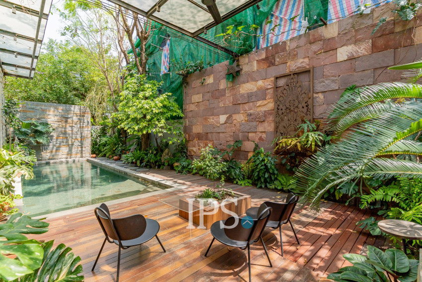 6 Bedroom Villa For Rent - Russey Keo, Phnom Penh