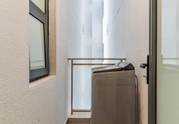 18th Floor 1 Bedroom Condo For Sale - Urban Village Phase II, Chak Angrae Leu, Phnom Penh thumbnail