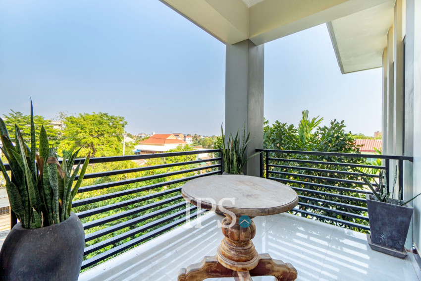 10 Bedroom Guesthouse For Rent - Svay Dangkum, Siem Reap