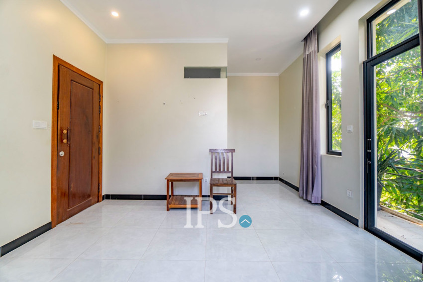 10 Bedroom Guesthouse For Rent - Svay Dangkum, Siem Reap