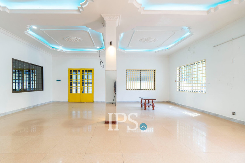 ផ្ទះ ៤ បន្ទប់គេងសម្រាប់ជួល - ស្វាយដង្គុំ សៀមរាប