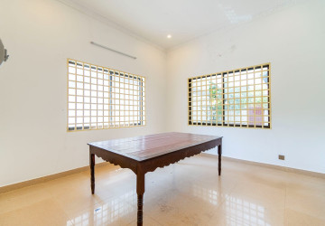 4 Bedroom House For Rent - Svay Dangkum, Siem Reap thumbnail