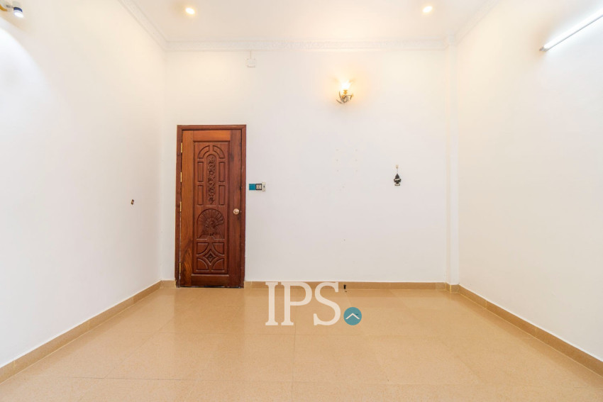 ផ្ទះ ៤ បន្ទប់គេងសម្រាប់ជួល - ស្វាយដង្គុំ សៀមរាប