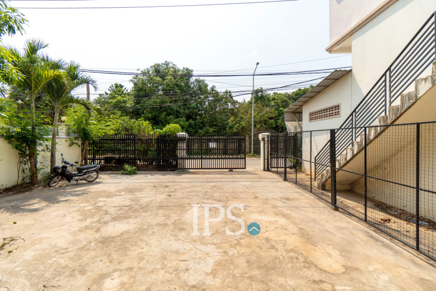 ផ្ទះ ៤ បន្ទប់គេងសម្រាប់ជួល - ស្វាយដង្គុំ សៀមរាប