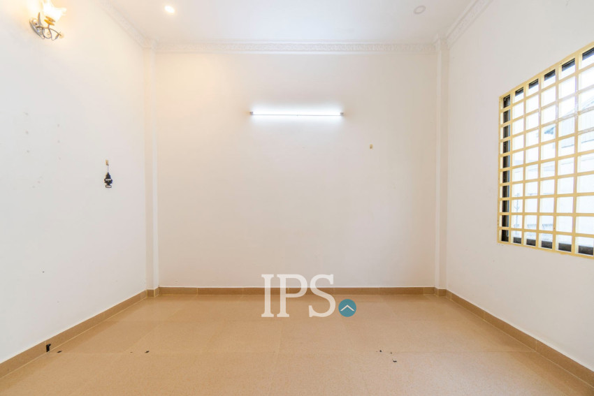 ផ្ទះ ៤ បន្ទប់គេងសម្រាប់ជួល - ស្វាយដង្គុំ សៀមរាប