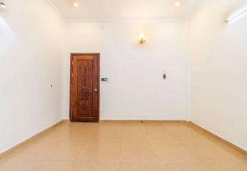 4 Bedroom House For Rent - Svay Dangkum, Siem Reap thumbnail