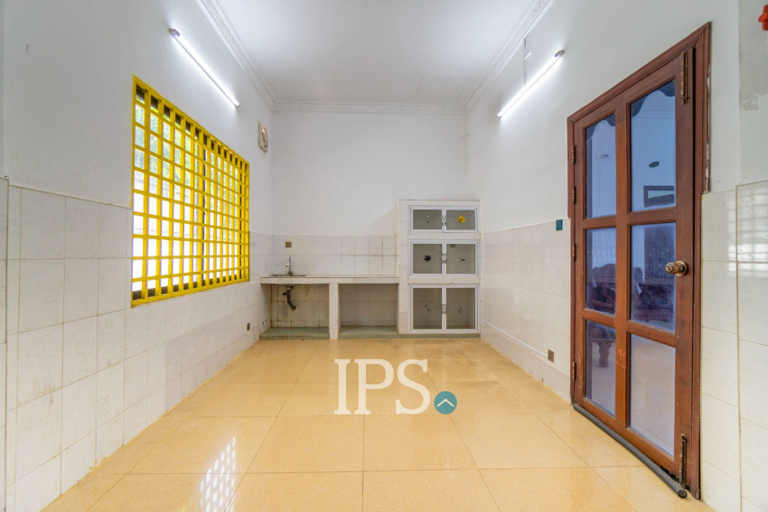 ផ្ទះ ៤ បន្ទប់គេងសម្រាប់ជួល - ស្វាយដង្គុំ សៀមរាប