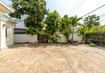 4 Bedroom House For Rent - Svay Dangkum, Siem Reap thumbnail