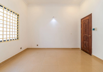 4 Bedroom House For Rent - Svay Dangkum, Siem Reap thumbnail