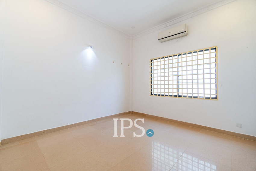 ផ្ទះ ៤ បន្ទប់គេងសម្រាប់ជួល - ស្វាយដង្គុំ សៀមរាប