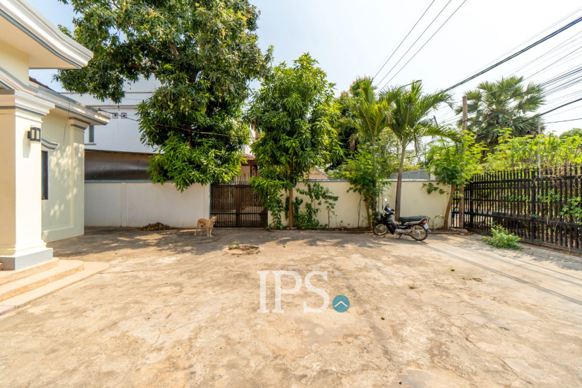 ផ្ទះ ៤ បន្ទប់គេងសម្រាប់ជួល - ស្វាយដង្គុំ សៀមរាប